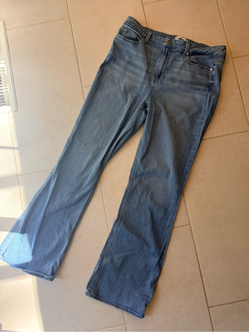 Paige High Rise Laurel Canyon 32" Bootcut Flare Jean in Sensational